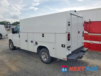 Drugie zdjęcie samochodu z przodu: 2024 CHEVROLET EXPRESS G3500 VIN:1GB0GRF71R1250959 - miniatura