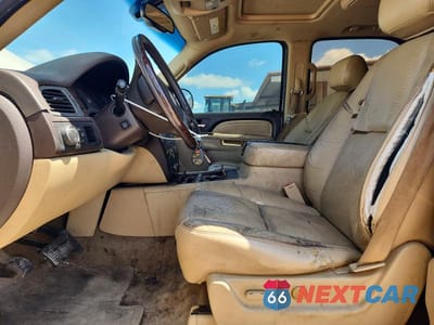 Zdjęcie 7 z 13 samochodu: 2010 GMC YUKON DENALI VIN:1GKUCEEF2AR230790 - miniatura