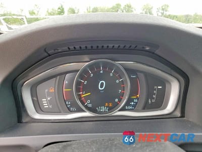 Zdjęcie 9 z 12 samochodu: 2015 VOLVO V60 PREMIER VIN:YV1612SK0F1222407 - miniatura