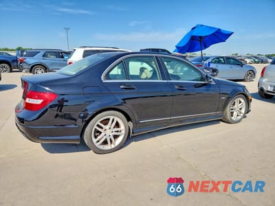 Trzecie zdjęcie samochodu z tyłu: 2012 MERCEDES-BENZ C 250 VIN:WDDGF4HB6CR203295 - miniatura