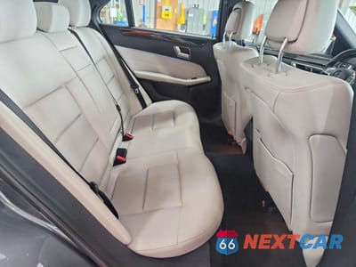 Zdjęcie 10 z 12 samochodu: 2016 MERCEDES-BENZ E 350 4MATIC VIN:WDDHF8JBXGB258563 - miniatura