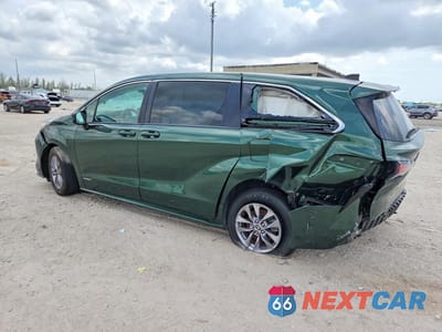 Drugie zdjęcie samochodu z przodu: 2021 TOYOTA SIENNA LE VIN:5TDKRKECXMS001401 - miniatura