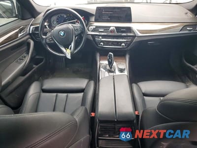 Zdjęcie 8 z 12 samochodu: 2018 BMW 530 I VIN:WBAJA5C54JG898419 - miniatura