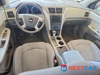 Zdjęcie 8 z 12 samochodu: 2010 CHEVROLET TRAVERSE LT VIN:1GNLRFED3AS143250 - miniatura