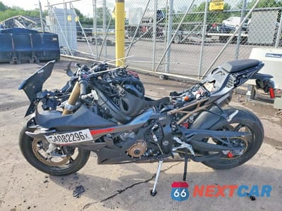 Trzecie zdjęcie samochodu z tyłu: 2022 BMW S 1000 RR VIN:WB10E2308N6F06642 - miniatura