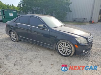Czwarte zdjęcie samochodu z boku: 2009 MERCEDES-BENZ C 300 4MATIC VIN:WDDGF81X39R051773 - miniatura