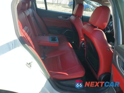 Zdjęcie 10 z 12 samochodu: 2017 ALFA ROMEO GIULIA TI Q4 VIN:ZARFAEEN9H7560780 - miniatura