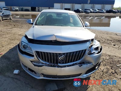 Piąte zdjęcie samochodu w środku: 2016 BUICK REGAL PREMIUM VIN:2G4GS5GX0G9194162 - miniatura