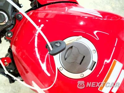 Zdjęcie 8 z 9 samochodu: 2025 HONDA CBR500 RA VIN:MLHPC7057S5101453 - miniatura