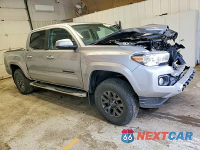 Czwarte zdjęcie samochodu z boku: 2020 TOYOTA TACOMA VIN:3TMCZ5AN1LM326742 - miniatura