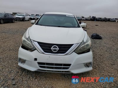 Piąte zdjęcie samochodu w środku: 2017 NISSAN ALTIMA 2.5 SL VIN:1N4AL3AP0HC161456 - miniatura