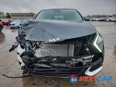Piąte zdjęcie samochodu w środku: 2025 KIA SPORTAGE LX VIN:KNDPUCDF3S7331281 - miniatura