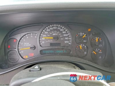 Zdjęcie 9 z 13 samochodu: 2005 CHEVROLET SUBURBAN C1500 VIN:1GNEC16ZX5J248175 - miniatura