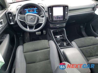 Zdjęcie 8 z 13 samochodu: 2022 VOLVO XC40 P8 RECHARGE PLUS VIN:YV4ED3UR7N2709599 - miniatura