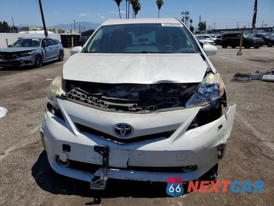 Piąte zdjęcie samochodu w środku: 2014 TOYOTA PRIUS V FIVE VIN:JTDZN3EU7E3355467 - miniatura