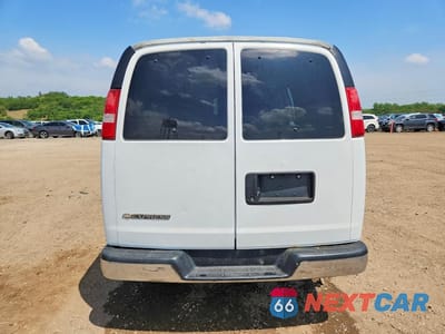 Zdjęcie 6 z 13 samochodu: 2017 CHEVROLET EXPRESS G2500 LT VIN:1GAWGFFGXH1216501 - miniatura