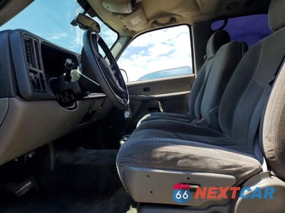 Zdjęcie 7 z 14 samochodu: 2004 CHEVROLET TAHOE C1500 VIN:1GNEC13V04R191860 - miniatura