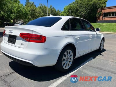 Czwarte zdjęcie samochodu z boku: 2013 AUDI A4 PREMIUM VIN:WAUAFAFL8DA196602 - miniatura