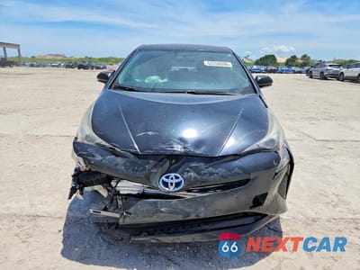 Piąte zdjęcie samochodu w środku: 2016 TOYOTA PRIUS TWO ECO VIN:JTDKARFU3G3508492 - miniatura