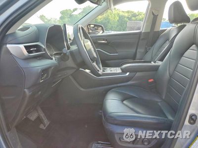 Zdjęcie 7 z 13 samochodu: 2022 TOYOTA HIGHLANDER XLE VIN:5TDGZRBH0NS163179 - miniatura