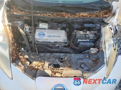 Zdjęcie 11 z 13 samochodu: 2012 NISSAN LEAF SV VIN:JN1AZ0CP2CT023904 - miniatura