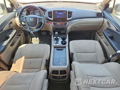 Zdjęcie 8 z 13 samochodu: 2017 HONDA PILOT EX VIN:5FNYF5H31HB012166 - miniatura