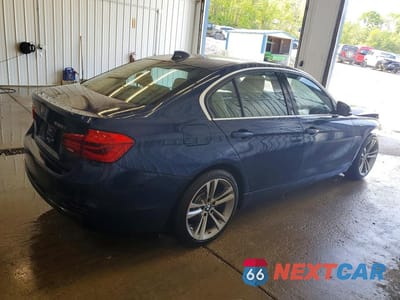 Trzecie zdjęcie samochodu z tyłu: 2018 BMW 330 XI VIN:WBA8D9C59JA615478 - miniatura