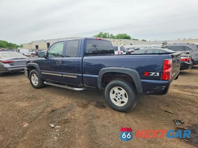 Drugie zdjęcie samochodu z przodu: 2005 CHEVROLET SILVERADO K1500 VIN:2GCEK19B351171962 - miniatura