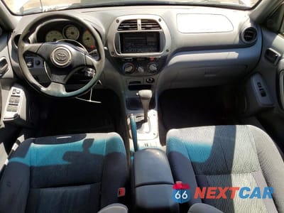 Zdjęcie 8 z 12 samochodu: 2002 TOYOTA RAV4 BASE VIN:JTEHH20V420129246 - miniatura