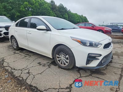 Czwarte zdjęcie samochodu z boku: 2019 KIA FORTE FE VIN:3KPF24ADXKE110190 - miniatura