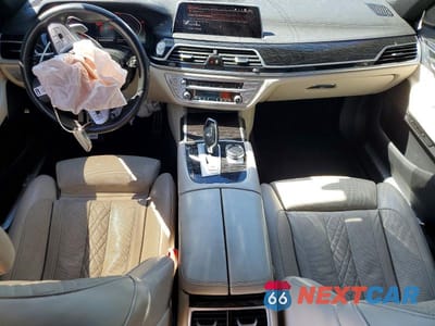 Zdjęcie 8 z 12 samochodu: 2020 BMW 740 I VIN:WBA7T2C08LCD43364 - miniatura