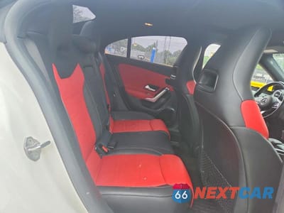 Zdjęcie 10 z 13 samochodu: 2022 MERCEDES-BENZ CLA 250 4MATIC VIN:W1K5J4HB0NN253044 - miniatura