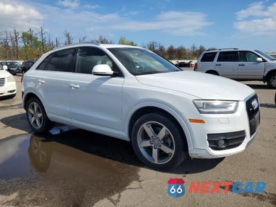 Czwarte zdjęcie samochodu z boku: 2015 AUDI Q3 PREMIUM PLUS VIN:WA1EFCFS4FR012407 - miniatura