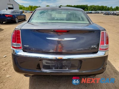 Zdjęcie 6 z 12 samochodu: 2014 CHRYSLER 300C VIN:2C3CCAKG6EH139030 - miniatura