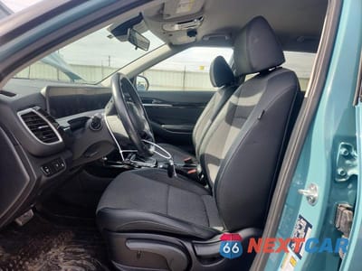 Zdjęcie 7 z 14 samochodu: 2024 KIA SELTOS S VIN:KNDEU2AA3R7493738 - miniatura