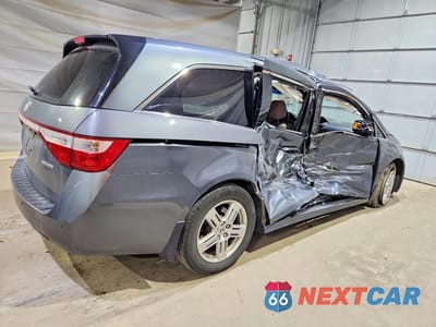 Trzecie zdjęcie samochodu z tyłu: 2011 HONDA ODYSSEY TOURING VIN:5FNRL5H93BB042343 - miniatura