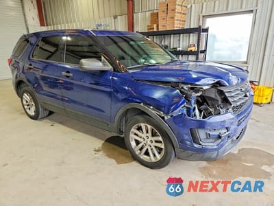 Czwarte zdjęcie samochodu z boku: 2017 FORD EXPLORER POLICE INTERCEPTOR VIN:1FM5K8AR2HGA36797 - miniatura