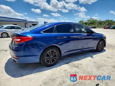 Trzecie zdjęcie samochodu z tyłu: 2016 HYUNDAI SONATA SE VIN:5NPE24AF0GH357931 - miniatura