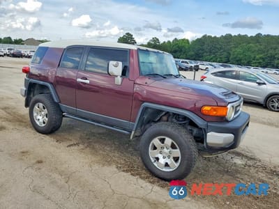 Czwarte zdjęcie samochodu z boku: 2007 TOYOTA FJ CRUISER BASE VIN:JTEBU11F970020257 - miniatura
