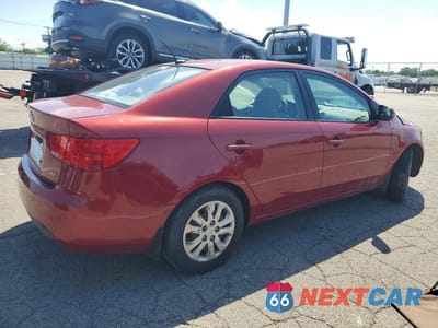 Trzecie zdjęcie samochodu z tyłu: 2011 KIA FORTE EX VIN:KNAFU4A23B5419923 - miniatura