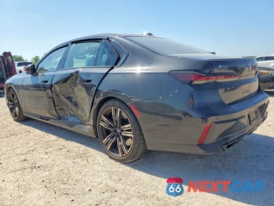 Drugie zdjęcie samochodu z przodu: 2023 BMW 760 XI VIN:WBA33EJ01PCL68158 - miniatura