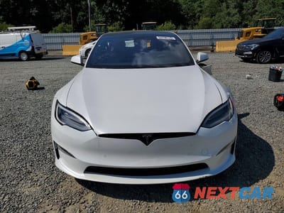 Piąte zdjęcie samochodu w środku: 2021 TESLA MODEL S VIN:5YJSA1E50MF440212 - miniatura