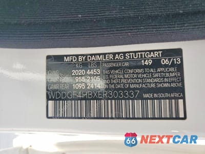 Zdjęcie 12 z 12 samochodu: 2014 MERCEDES-BENZ C 250 VIN:WDDGF4HBXER303337 - miniatura