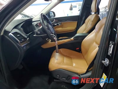 Zdjęcie 7 z 13 samochodu: 2016 VOLVO XC90 T6 VIN:YV4A22PK1G1023094 - miniatura