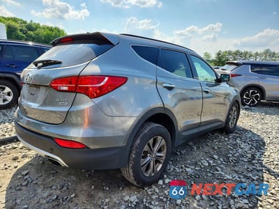 Trzecie zdjęcie samochodu z tyłu: 2014 HYUNDAI SANTA FE SPORT 2.4L VIN:5XYZUDLB4EG223949 - miniatura