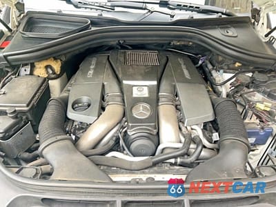 Zdjęcie 7 z 10 samochodu: 2015 MERCEDES-BENZ ML 63 AMG VIN:4JGDA7EB0FA474921 - miniatura