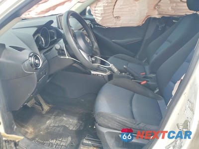 Zdjęcie 7 z 12 samochodu: 2017 TOYOTA YARIS IA BASE VIN:3MYDLBYV8HY180772 - miniatura