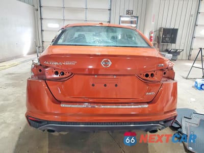 Zdjęcie 6 z 13 samochodu: 2021 NISSAN ALTIMA SR VIN:1N4BL4CW4MN385908 - miniatura