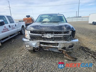 Piąte zdjęcie samochodu w środku: 2011 CHEVROLET SILVERADO K3500 LT VIN:1GC5K0C84BZ356984 - miniatura
