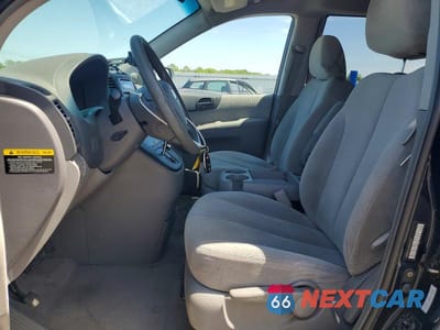 Zdjęcie 7 z 13 samochodu: 2006 KIA SEDONA LX VIN:KNDMB233X66053470 - miniatura